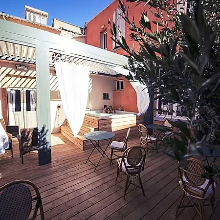 The Old Ravel Centre Hotel 2*