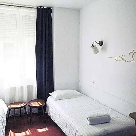 The Old Ravel Centre Hotel 2*