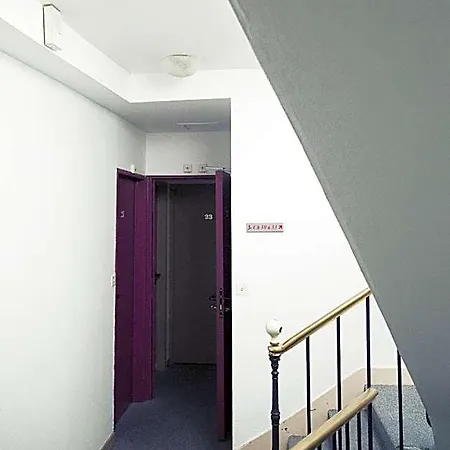 Hotel The Old Ravel Centre 2*
