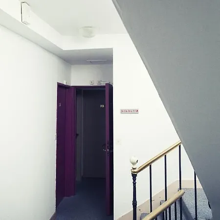 The Old Ravel Centre Hotel 2*