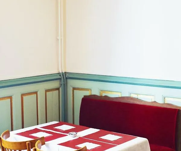 Szálloda The Old Ravel Centre