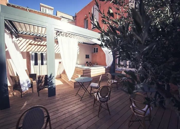 The Old Ravel Centre 2* Clermont-Ferrand