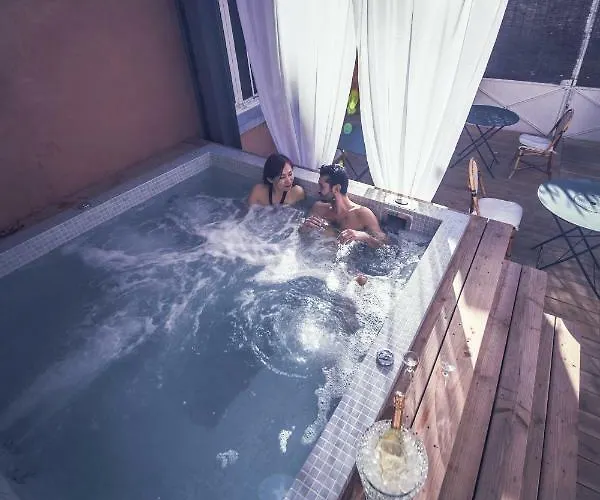 Szálloda The Old Ravel Centre Clermont-Ferrand